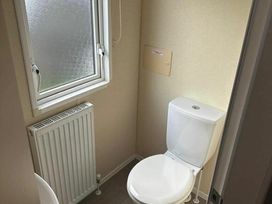 Hopton Holiday Village - Holiday Accommodation 19075 - Suffolk & Essex - 1186827 - thumbnail photo 11