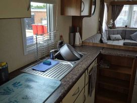 California Cliffs Holiday Park - Holiday Accommodation 19076 - Norfolk - 1186828 - thumbnail photo 13
