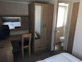 Weymouth Bay Holiday Park - Holiday Accommodation 19077 - Dorset - 1186829 - thumbnail photo 11
