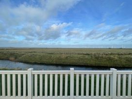 Camber Sands Holiday Park - Holiday Accommodation 19087 - Kent & Sussex - 1186834 - thumbnail photo 4
