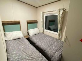 Tattershall Lakes Country Park - Holiday Accommodation 19100 - Lincolnshire - 1186838 - thumbnail photo 12