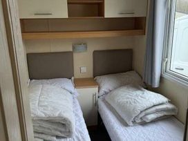 Greenacres Holiday Park - Holiday Accommodation 19101 - North Wales - 1186839 - thumbnail photo 6