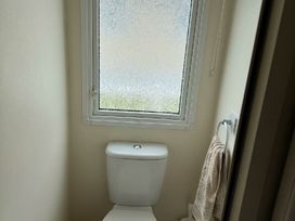 Greenacres Holiday Park - Holiday Accommodation 19101 - North Wales - 1186839 - thumbnail photo 8