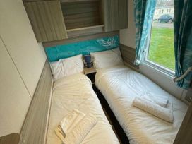 Primrose Valley Holiday Park - Holiday Accommodation 19116 - North Yorkshire (incl. Whitby) - 1186844 - thumbnail photo 16