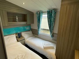 Primrose Valley Holiday Park - Holiday Accommodation 19116 - North Yorkshire (incl. Whitby) - 1186844 - thumbnail photo 18