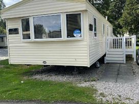 Marton Mere Holiday Village - Holiday Accommodation 19142 - Lake District - 1186854 - thumbnail photo 1