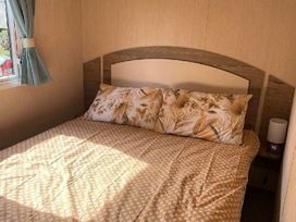 Marton Mere Holiday Village - Holiday Accommodation 19142 - Lake District - 1186854 - thumbnail photo 7