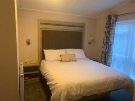 Skipsea Sands Holiday Park - Holiday Accommodation 19148 - North Yorkshire (incl. Whitby) - 1186858 - thumbnail photo 9