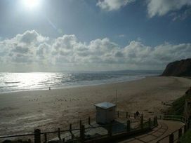 Devon Cliffs Holiday Park - Holiday Accommodation 1915 - Devon - 1186859 - thumbnail photo 11
