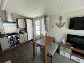 Ladram Bay Holiday Park - Holiday Accommodation 19154 - Devon - 1186863 - thumbnail photo 6