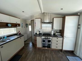 Ladram Bay Holiday Park - Holiday Accommodation 19154 - Devon - 1186863 - thumbnail photo 7