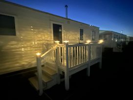 Presthaven Beach Resort - Holiday Accommodation 19166 - North Wales - 1186867 - thumbnail photo 16