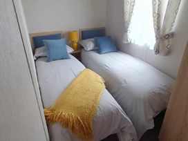Devon Cliffs Holiday Park - Holiday Accommodation 19167 - Devon - 1186868 - thumbnail photo 8