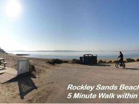 Rockley Park - Holiday Accommodation 19178 - Dorset - 1186870 - thumbnail photo 6
