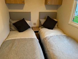 Sand Le Mere Holiday Village - Holiday Accommodation 19190 - North Yorkshire (incl. Whitby) - 1186875 - thumbnail photo 11