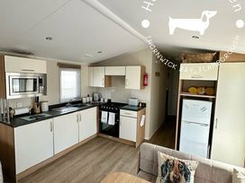 Thornwick Bay Holiday Village - Holiday Accommodation 19194 - North Yorkshire (incl. Whitby) - 1186876 - thumbnail photo 6