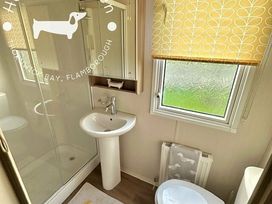 Thornwick Bay Holiday Village - Holiday Accommodation 19198 - North Yorkshire (incl. Whitby) - 1186878 - thumbnail photo 17