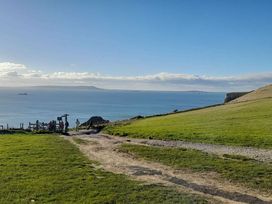 Durdle Door Holiday Park - Holiday Accommodation 19199 - Dorset - 1186879 - thumbnail photo 7