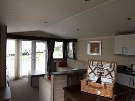 Seashore Holiday Park - Holiday Accommodation 19204 - Norfolk - 1186883 - thumbnail photo 6