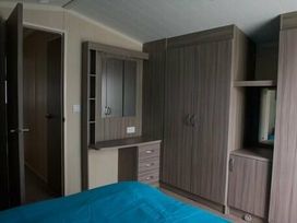 Seashore Holiday Park - Holiday Accommodation 19204 - Norfolk - 1186883 - thumbnail photo 8