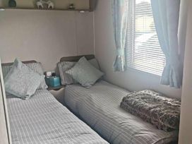 Presthaven Beach Resort - Holiday Accommodation 19209 - North Wales - 1186886 - thumbnail photo 9