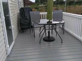 Hayling Island Holiday Park - Meadow Bay Villages - Holiday Accommodation 19247 - Hampshire - 1186901 - thumbnail photo 1