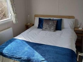 Hayling Island Holiday Park - Meadow Bay Villages - Holiday Accommodation 19247 - Hampshire - 1186901 - thumbnail photo 6