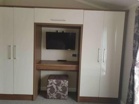 Cala Gran Holiday Park - Holiday Accommodation 1925 - Lake District - 1186902 - thumbnail photo 16