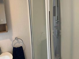 Devon Cliffs Holiday Park - Holiday Accommodation 19259 - Devon - 1186903 - thumbnail photo 17