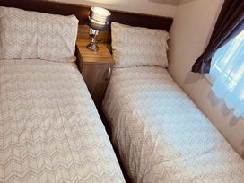 Devon Cliffs Holiday Park - Holiday Accommodation 19259 - Devon - 1186903 - thumbnail photo 19
