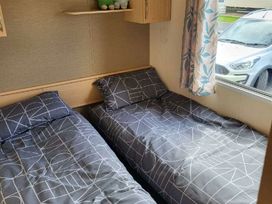 Marine Holiday Park - Holiday Accommodation 19262 - North Wales - 1186904 - thumbnail photo 2