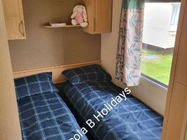 Marine Holiday Park - Holiday Accommodation 19262 - North Wales - 1186904 - thumbnail photo 10