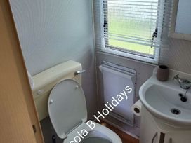 Marine Holiday Park - Holiday Accommodation 19262 - North Wales - 1186904 - thumbnail photo 12