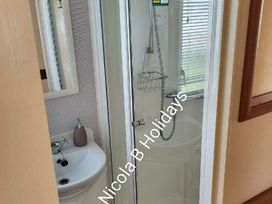 Marine Holiday Park - Holiday Accommodation 19262 - North Wales - 1186904 - thumbnail photo 13