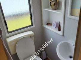 Marine Holiday Park - Holiday Accommodation 19262 - North Wales - 1186904 - thumbnail photo 14
