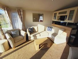 Presthaven Beach Resort - Holiday Accommodation 19264 - North Wales - 1186906 - thumbnail photo 6
