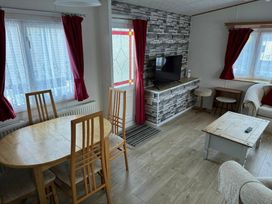 Primrose Valley Holiday Park - Holiday Accommodation 19273 - North Yorkshire (incl. Whitby) - 1186914 - thumbnail photo 7