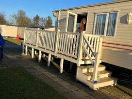 Primrose Valley Holiday Park - Holiday Accommodation 19273 - North Yorkshire (incl. Whitby) - 1186914 - thumbnail photo 8
