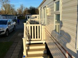 Primrose Valley Holiday Park - Holiday Accommodation 19273 - North Yorkshire (incl. Whitby) - 1186914 - thumbnail photo 9
