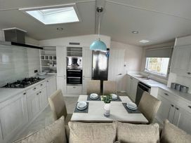 Greenacres Holiday Park - Holiday Accommodation 19297 - North Wales - 1186924 - thumbnail photo 4