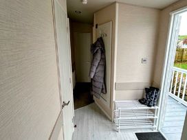 Greenacres Holiday Park - Holiday Accommodation 19297 - North Wales - 1186924 - thumbnail photo 7