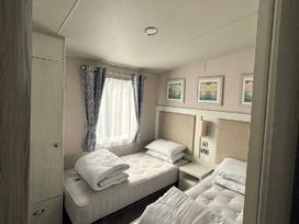 Greenacres Holiday Park - Holiday Accommodation 19297 - North Wales - 1186924 - thumbnail photo 10