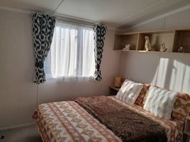 Primrose Valley Holiday Park - Holiday Accommodation 19299 - North Yorkshire (incl. Whitby) - 1186926 - thumbnail photo 3