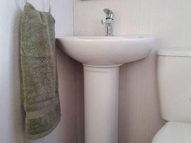 Primrose Valley Holiday Park - Holiday Accommodation 19299 - North Yorkshire (incl. Whitby) - 1186926 - thumbnail photo 6