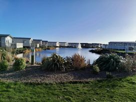 Primrose Valley Holiday Park - Holiday Accommodation 19299 - North Yorkshire (incl. Whitby) - 1186926 - thumbnail photo 9