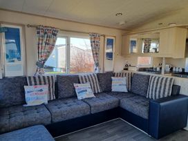 Primrose Valley Holiday Park - Holiday Accommodation 19306 - North Yorkshire (incl. Whitby) - 1186929 - thumbnail photo 2
