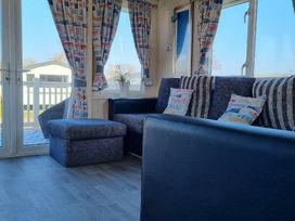 Primrose Valley Holiday Park - Holiday Accommodation 19306 - North Yorkshire (incl. Whitby) - 1186929 - thumbnail photo 3