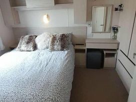 Lido Beach Holiday Park - Holiday Accommodation 19337 - North Wales - 1186936 - thumbnail photo 11