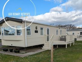 Trecco Bay - Holiday Accommodation 19339 - Somerset & Wiltshire - 1186938 - thumbnail photo 8