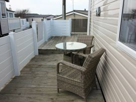 Barmouth Bay Holiday Village - Holiday Accommodation 19354 - Mid Wales - 1186943 - thumbnail photo 7